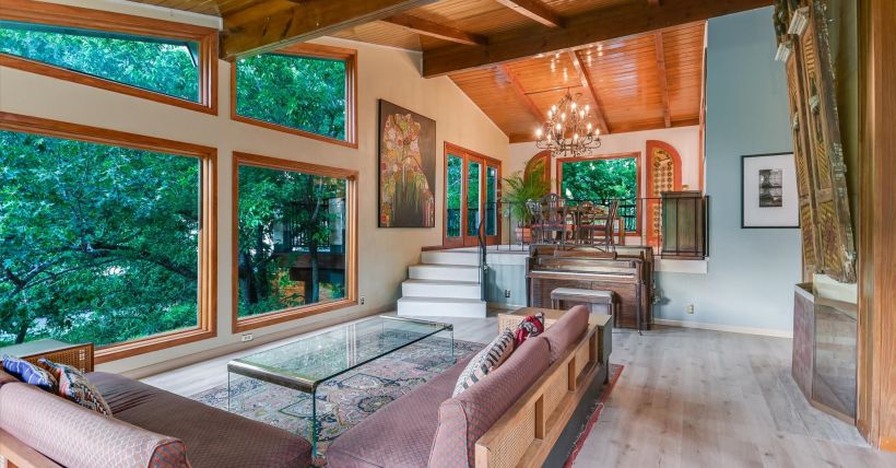 19 Sugar Shack Dr | West Lake Hills Home for Sale